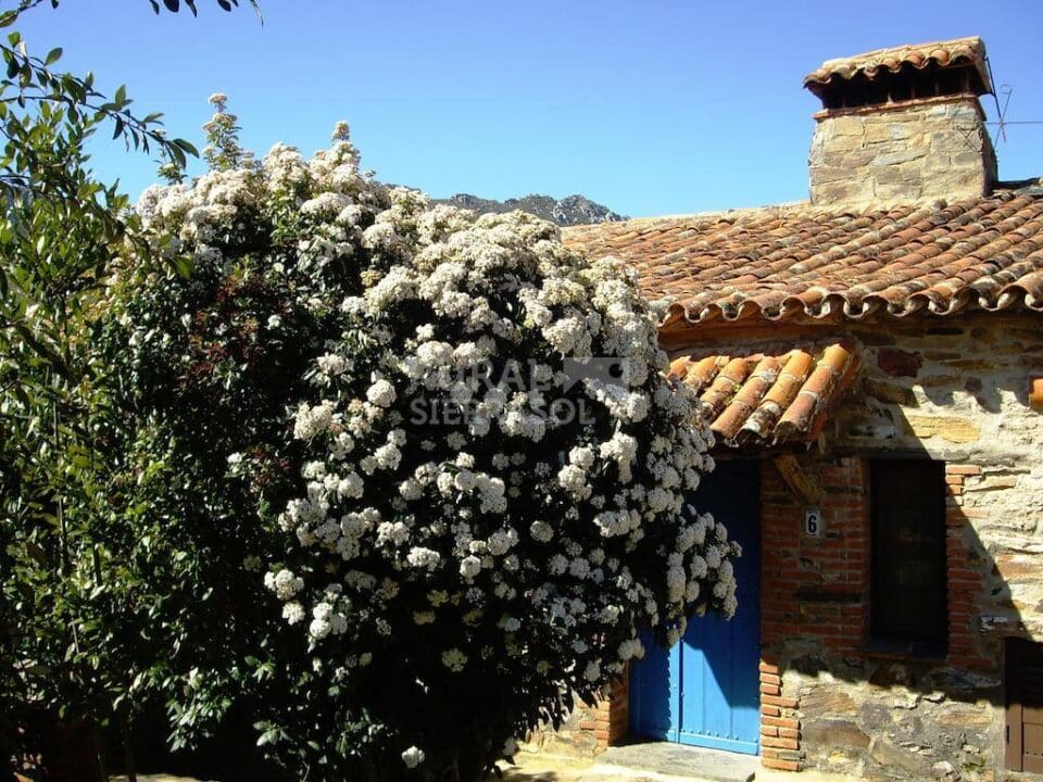 Magnífica Casa Rural en Valencia de Alcántara, con piscina y barbacoa - Imagen 46