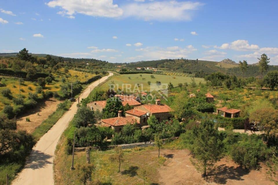 Estupenda Casa Rural en Valencia de Alcántara, con piscina y wifi - Imagen 48