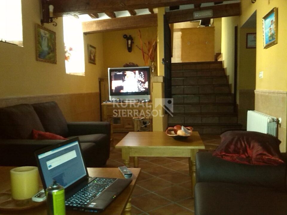 Hotel rural con encanto a 16 km de la estación de esquí del Puerto de la Ragua - Imagen 5