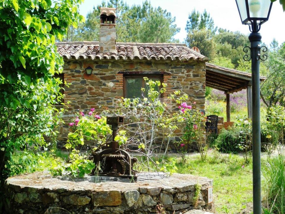 Estupenda Casa Rural en Valencia de Alcántara, con piscina y wifi - Imagen 51