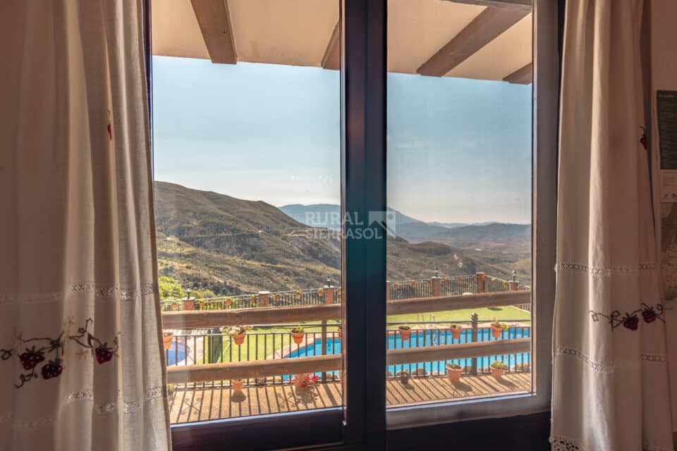 Acogedor Alojamiento Rural en Alpujarra de La Sierra, con piscina y cabina hidromasaje - Imagen 52