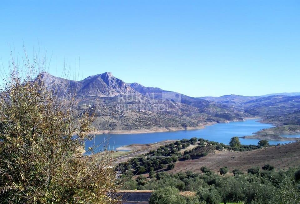 Acogedora Casa Rural con Chimenea y barbacoa en Zahara de la Sierra - Imagen 12