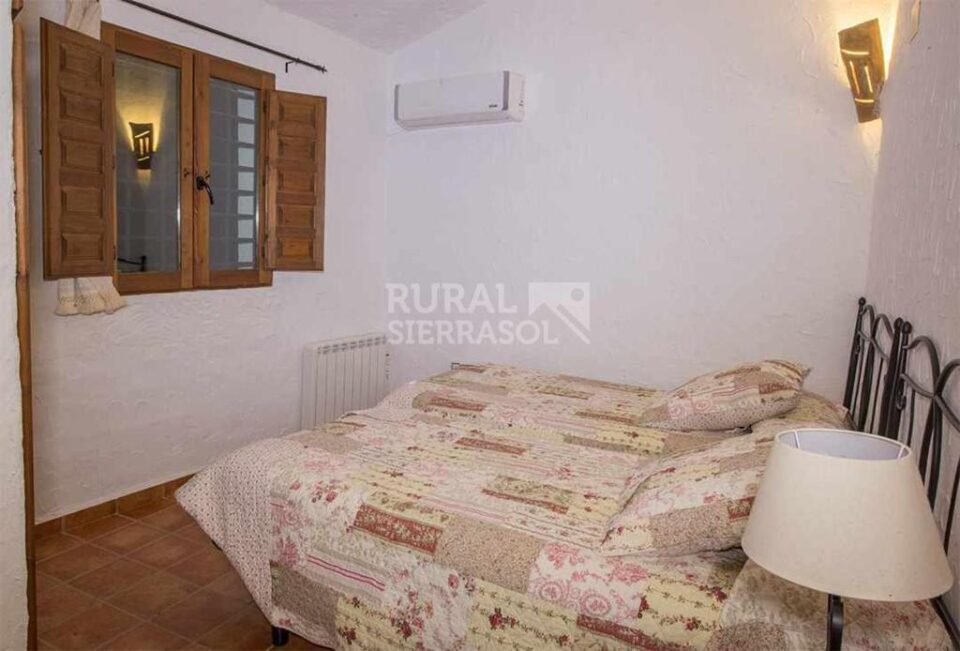 Amplia Casa Cueva con chimenea y calefacción, en Galera - Imagen 7