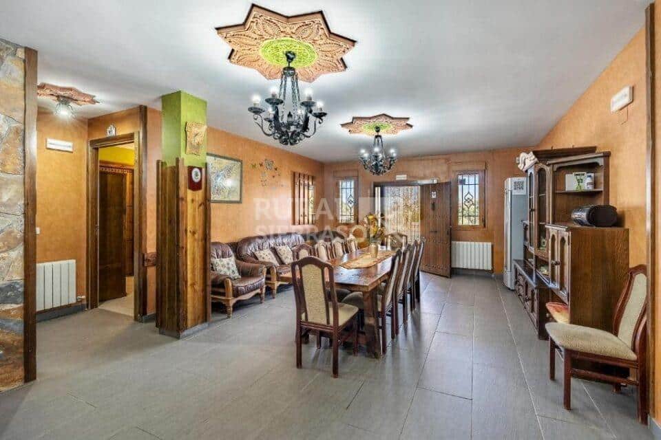 Magnífica Casa Rural en Cogollos de Guadix, con piscina, barbacoa y wi-fi - Imagen 9