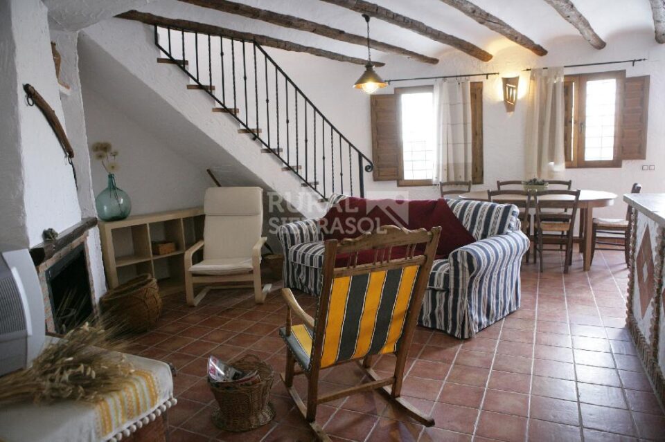 Amplia Casa Cueva con chimenea y calefacción, en Galera - Imagen 9