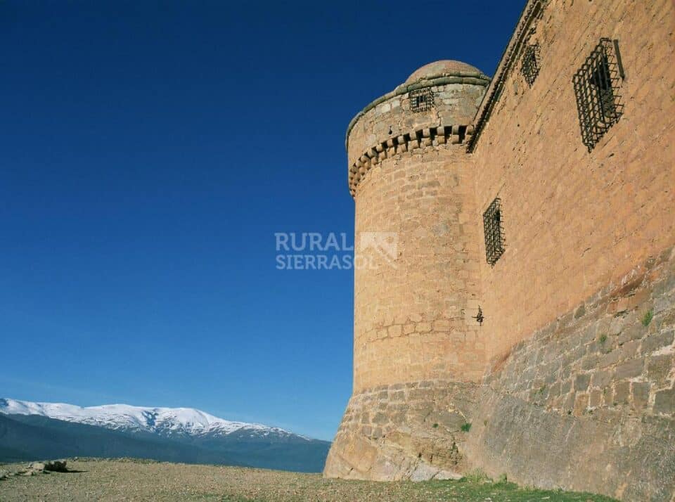 Amplia Casa Cueva en La Calahorra, con piscina y barbacoa - Imagen 18