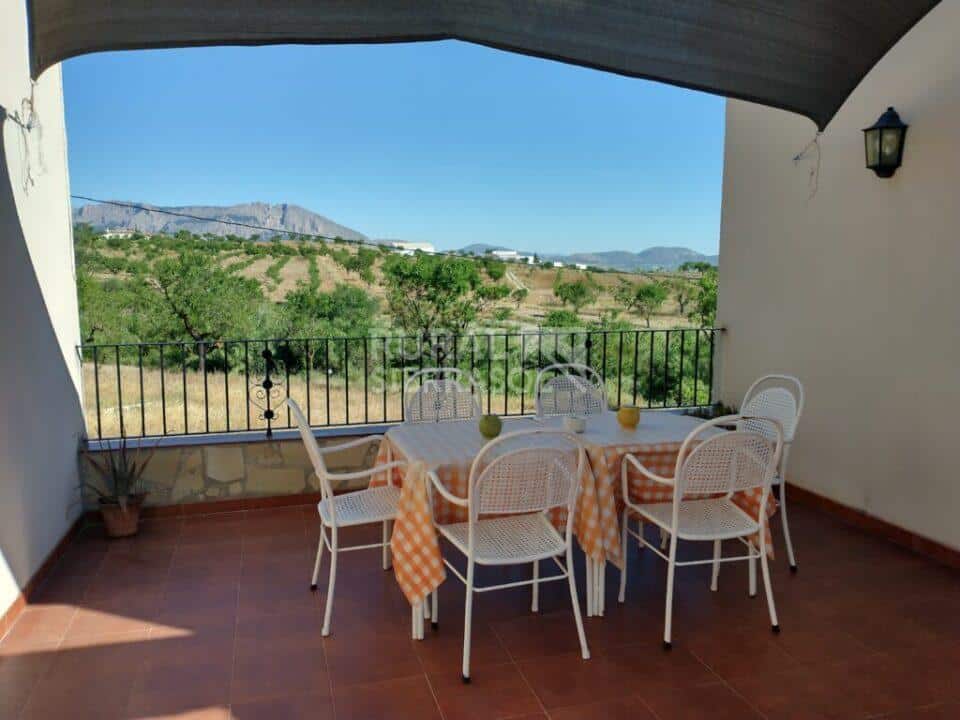 Mesa de terraza de casa rural en Vélez Rubio (Almería) referencia 1198