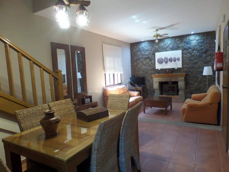 Magnífica Casa Rural en pleno Valle del Jerte, con piscina y aire acondicionado - Imagen 19