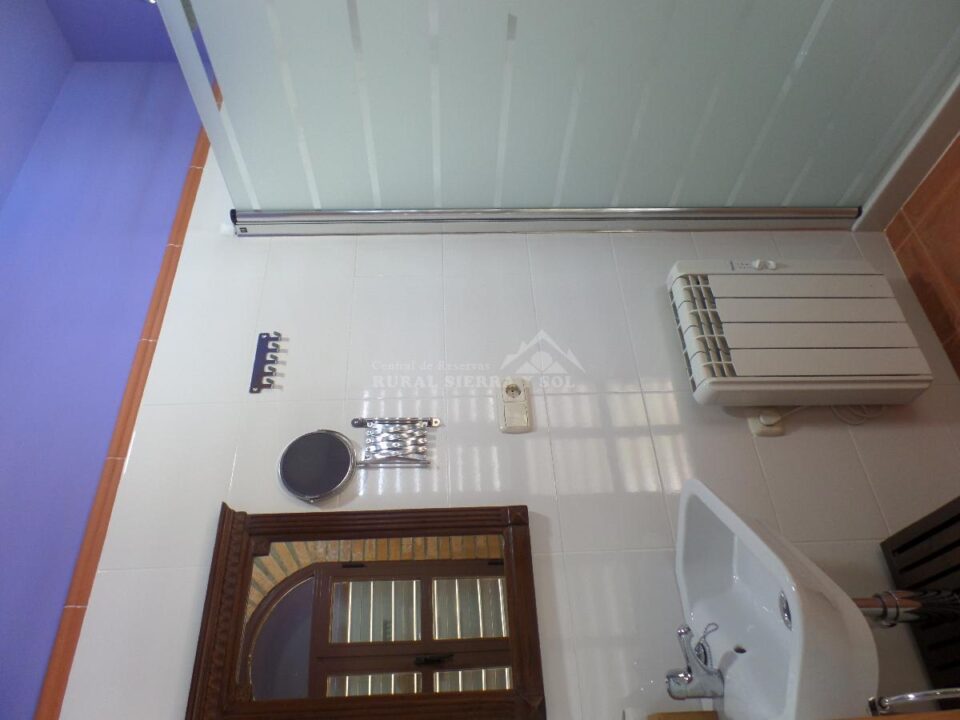 Magnífica Casa Rural en pleno Valle del Jerte, con piscina y aire acondicionado - Imagen 25