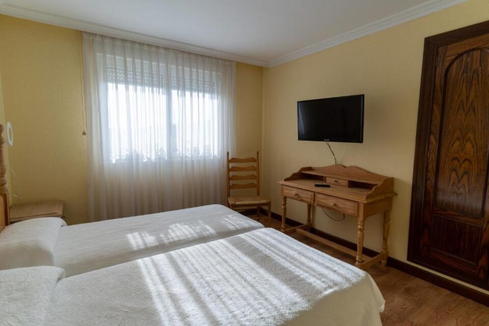 Hotel Rio Cea - Imagen 18