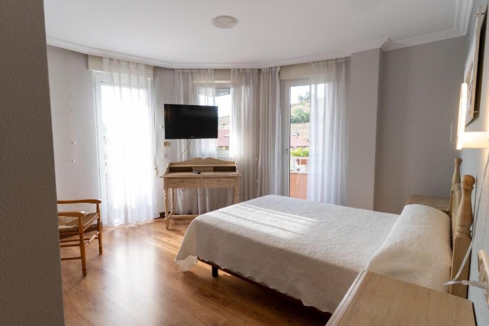 Hotel Rio Cea - Imagen 30