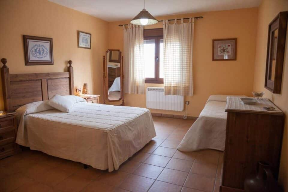 Casas Rurales Arroal - Imagen 3