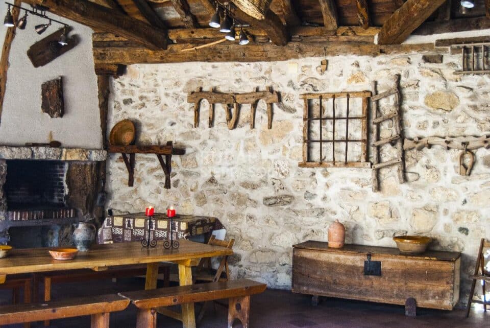 Magnifica Casa Rural en Cubillo, con chimenea, barbacoa y wifi - Imagen 4