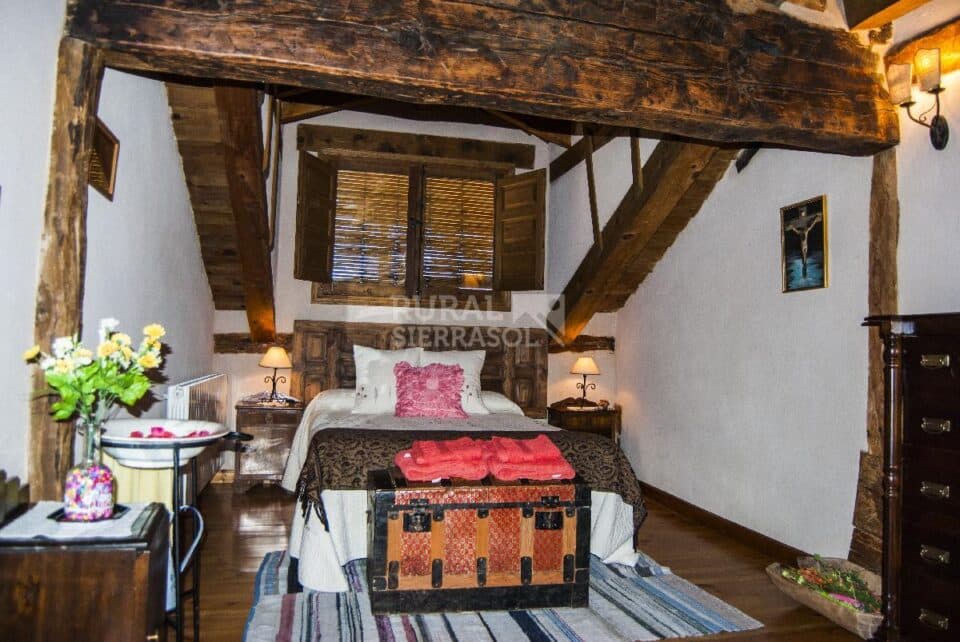 Magnifica Casa Rural en Cubillo, con chimenea, barbacoa y wifi - Imagen 10
