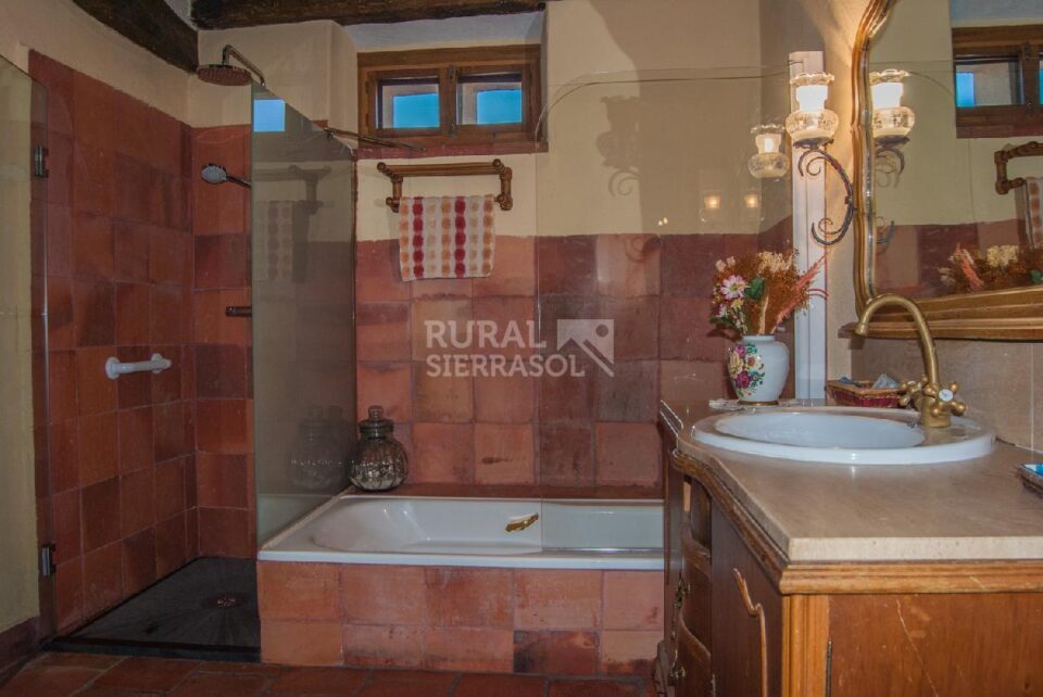 Magnifica Casa Rural en Cubillo, con chimenea, barbacoa y wifi - Imagen 13