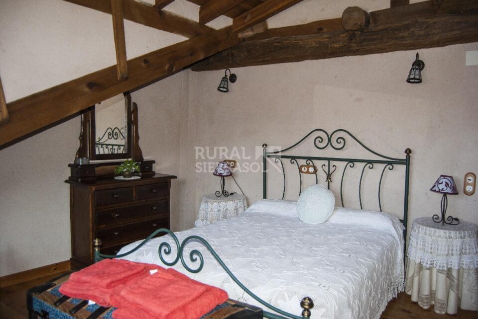 Magnifica Casa Rural en Cubillo, con chimenea, barbacoa y wifi - Imagen 14