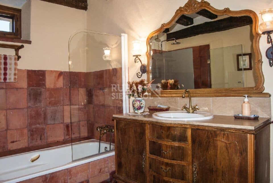 Magnifica Casa Rural en Cubillo, con chimenea, barbacoa y wifi - Imagen 22