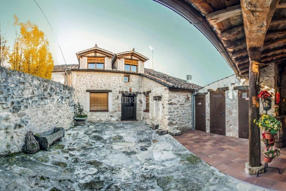 Magnifica Casa Rural en Cubillo, con chimenea, barbacoa y wifi - Imagen 26