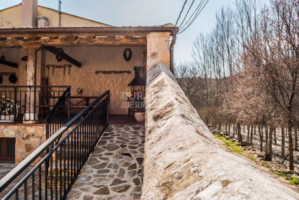 Ancestral Casa Rural en Caballar, con chimenea, barbacoa y wifi - Imagen 3
