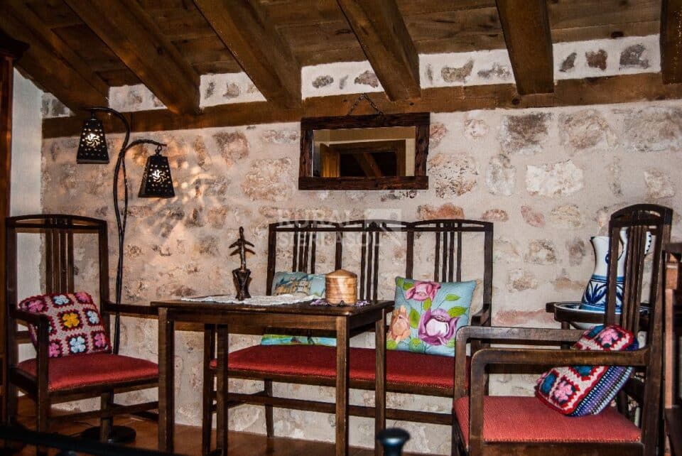 Ancestral Casa Rural en Caballar, con chimenea, barbacoa y wifi - Imagen 11