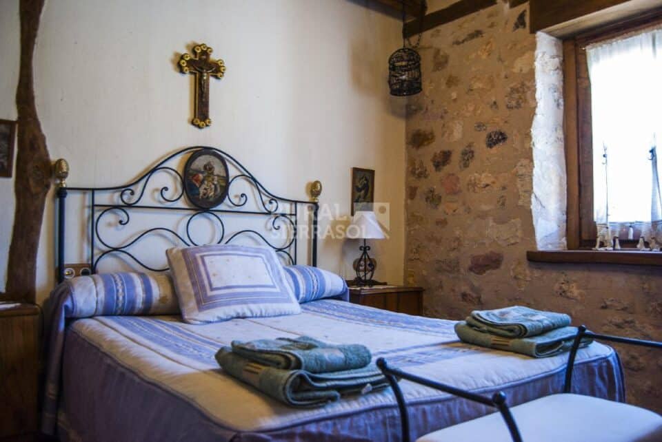 Ancestral Casa Rural en Caballar, con chimenea, barbacoa y wifi - Imagen 16