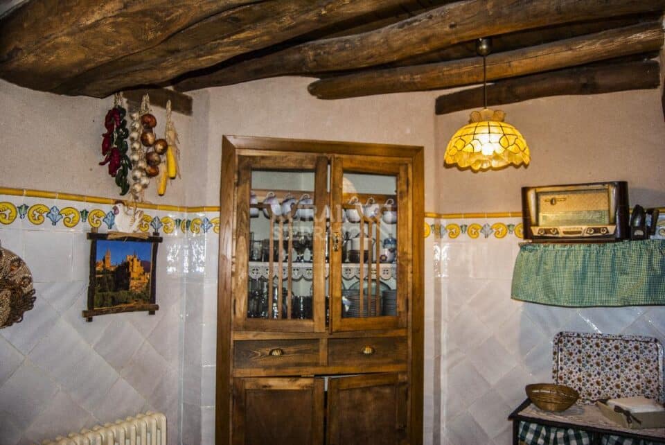 Ancestral Casa Rural en Caballar, con chimenea, barbacoa y wifi - Imagen 19