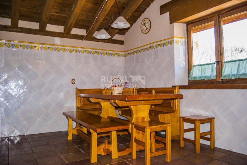 Ancestral Casa Rural en Caballar, con chimenea, barbacoa y wifi - Imagen 21