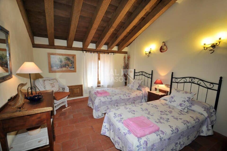 Estupenda Casa Rural en Caballar, con wifi, barbacoa y chimenea - Imagen 11