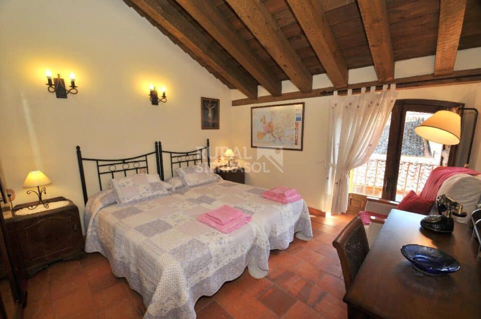 Estupenda Casa Rural en Caballar, con wifi, barbacoa y chimenea - Imagen 12
