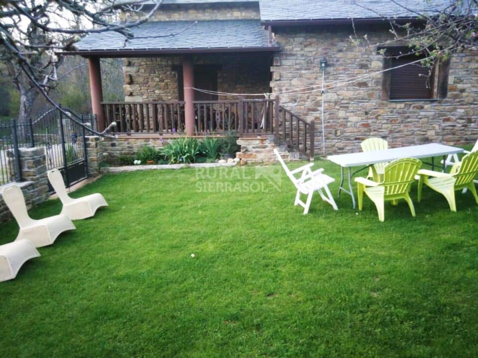 Ancestral Casa Rural en San Justo de Sanabria, con chimenea y barbacoa - Imagen 10