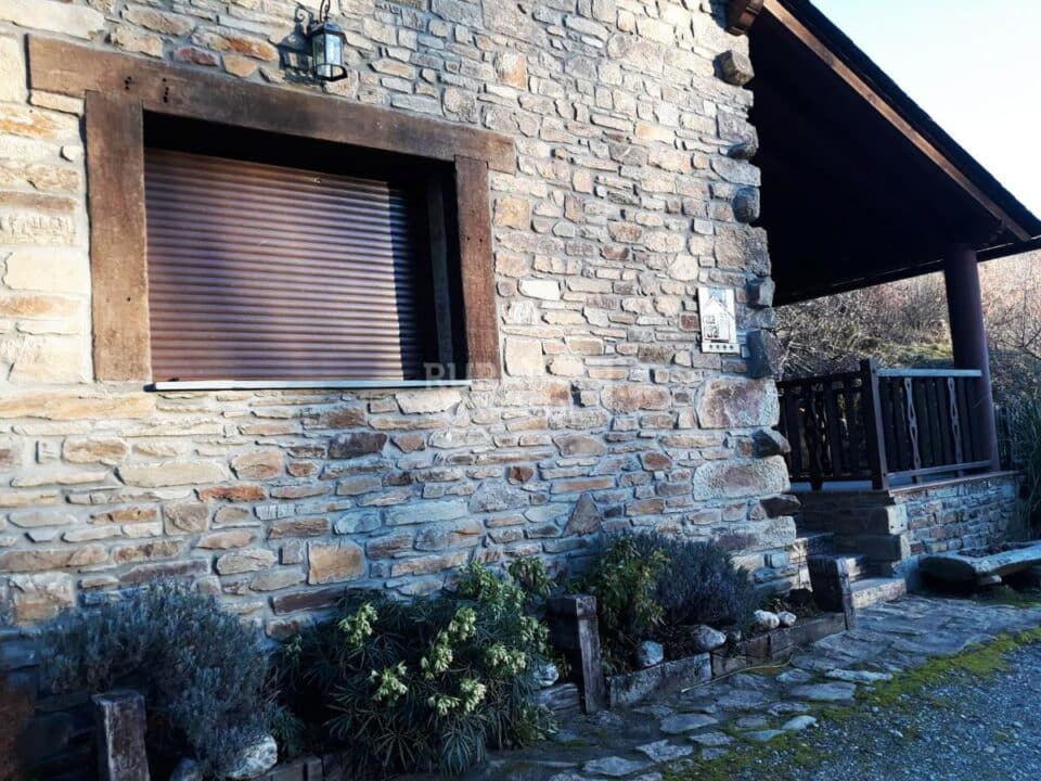 Ancestral Casa Rural en San Justo de Sanabria, con chimenea y barbacoa - Imagen 37