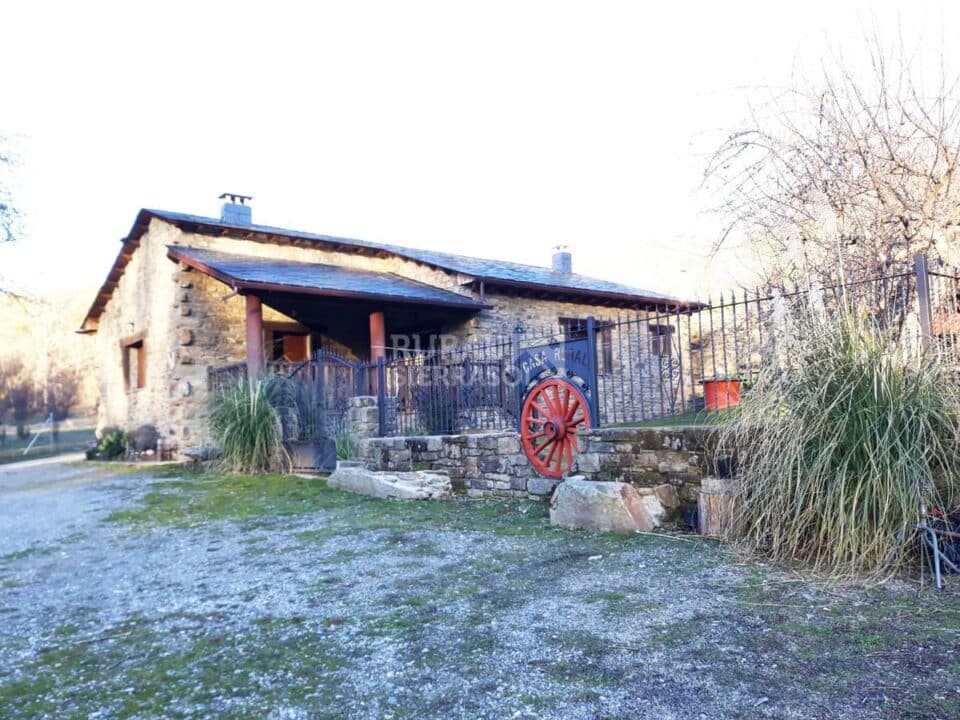 Ancestral Casa Rural en San Justo de Sanabria, con chimenea y barbacoa - Imagen 38