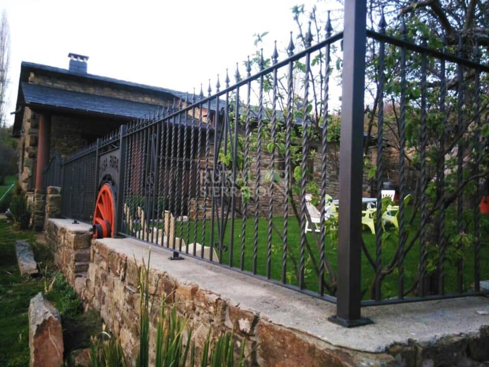 Ancestral Casa Rural en San Justo de Sanabria, con chimenea y barbacoa - Imagen 39