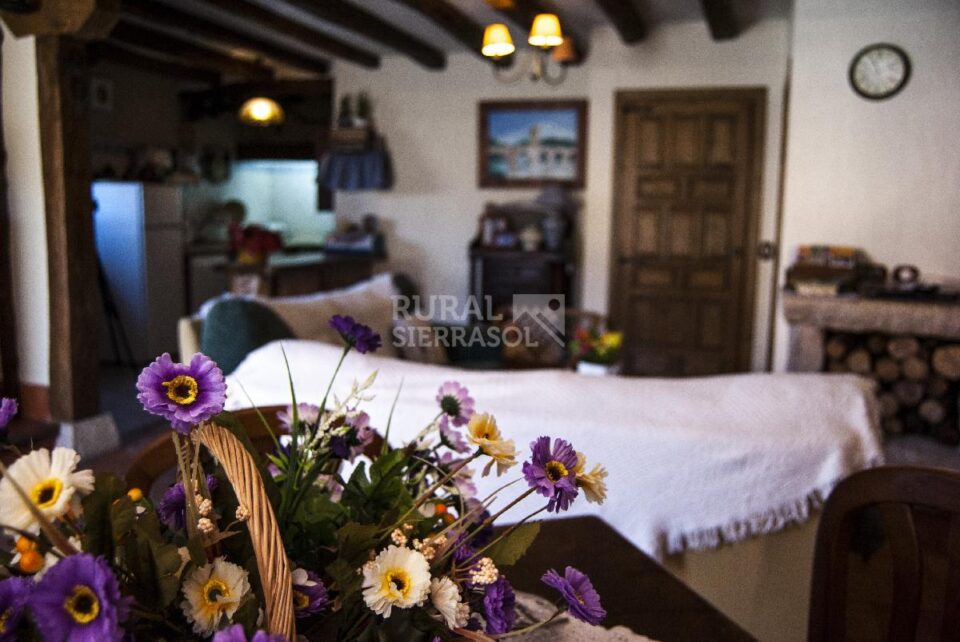 Acogedora Casa Rural en Caballar, con chimenea, barbacoa y wifi - Imagen 6