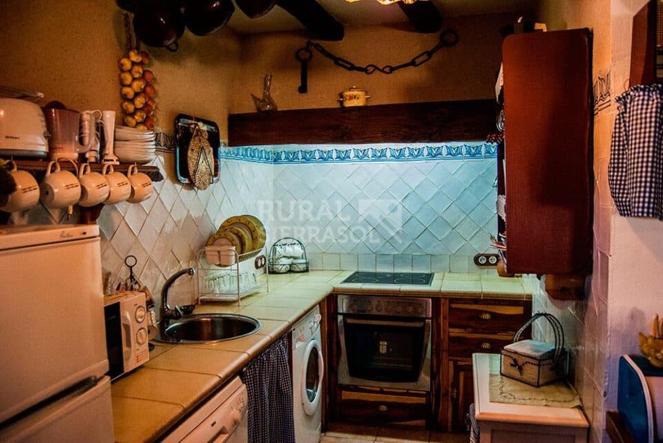 Acogedora Casa Rural en Caballar, con chimenea, barbacoa y wifi - Imagen 10