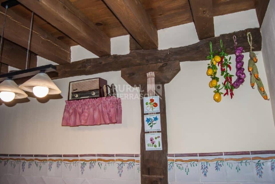 Fantástica Casa Rural en Cantalejo, con piscina y jacuzzi - Imagen 17