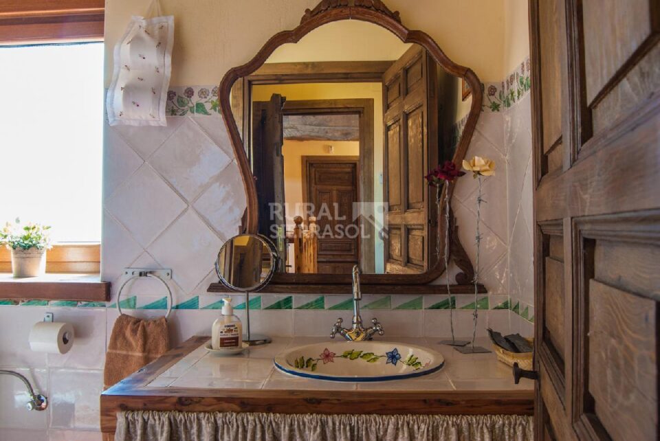 Fantástica Casa Rural en Cantalejo, con piscina y jacuzzi - Imagen 30