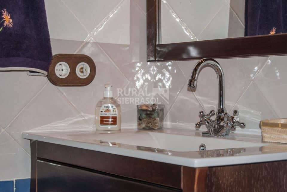 Fantástica Casa Rural en Cantalejo, con piscina y jacuzzi - Imagen 35