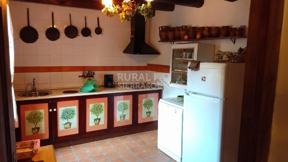 Ancestral Casa Rural en Montes Torozos, con chimenea y barbacoa - Imagen 3