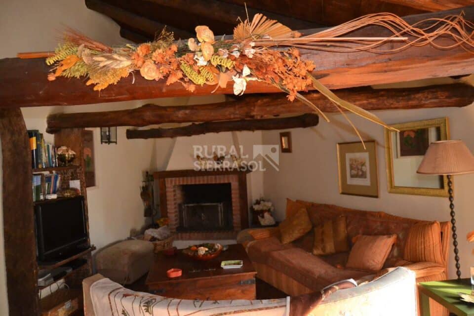 Ancestral Casa Rural en Montes Torozos, con chimenea y barbacoa - Imagen 9