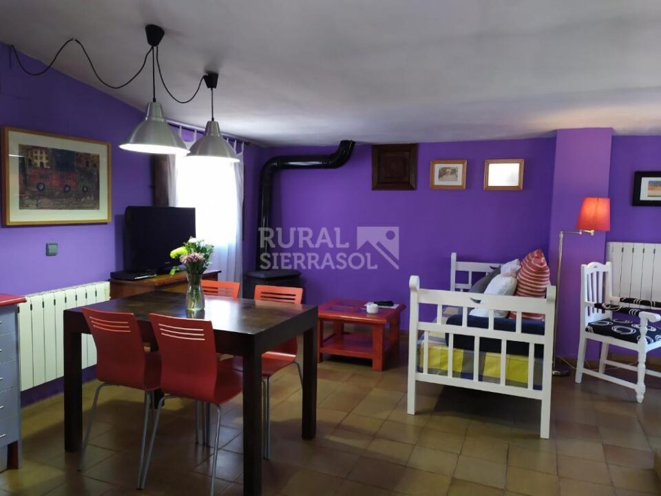 Coqueto Apartamento Rural en Hervas, con calefacción central y chimenea - Imagen 7