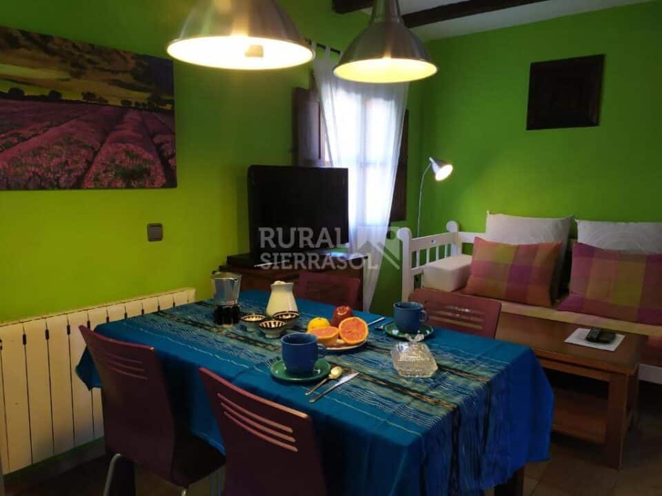 Coqueto Apartamento Rural en Hervas, con calefacción central y chimenea - Imagen 8