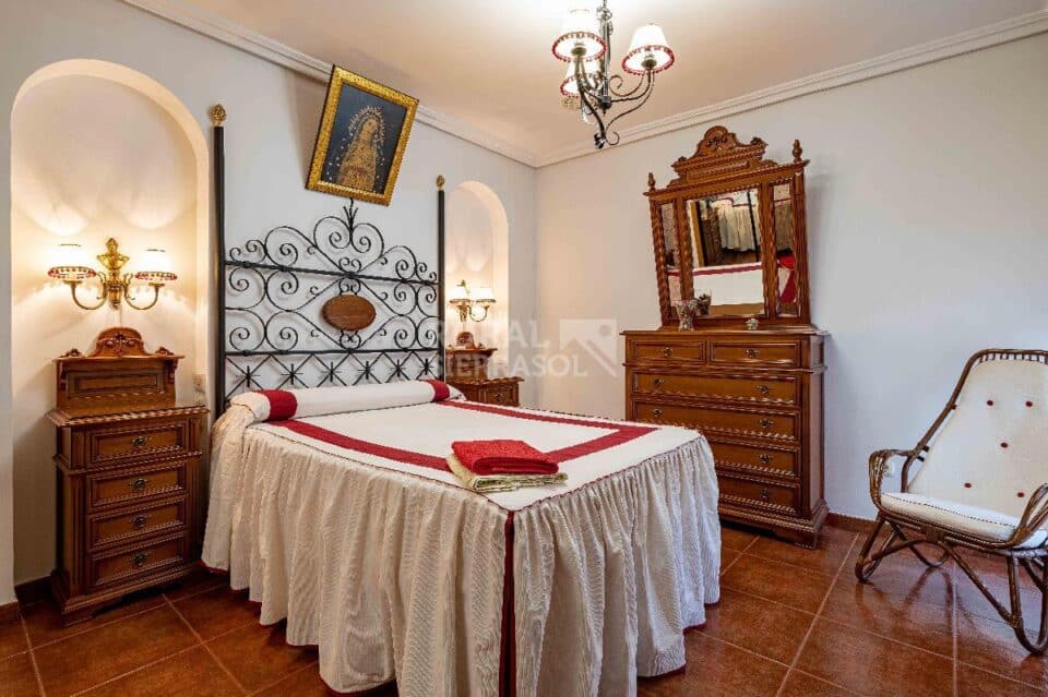Maravillosa Casa Rural en Granátula de Caltrava, con piscina - Imagen 2