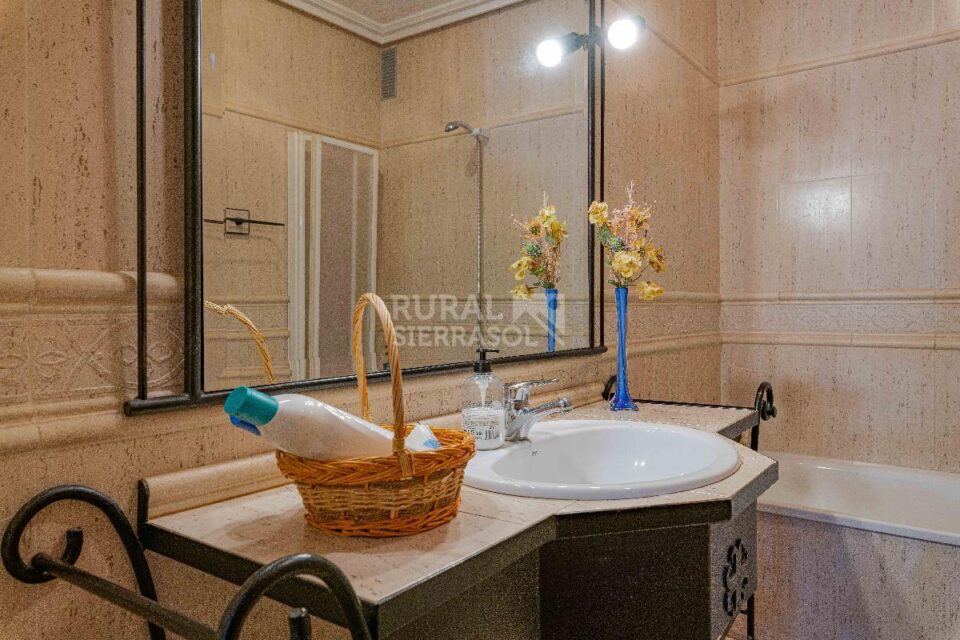 Maravillosa Casa Rural en Granátula de Caltrava, con piscina - Imagen 4