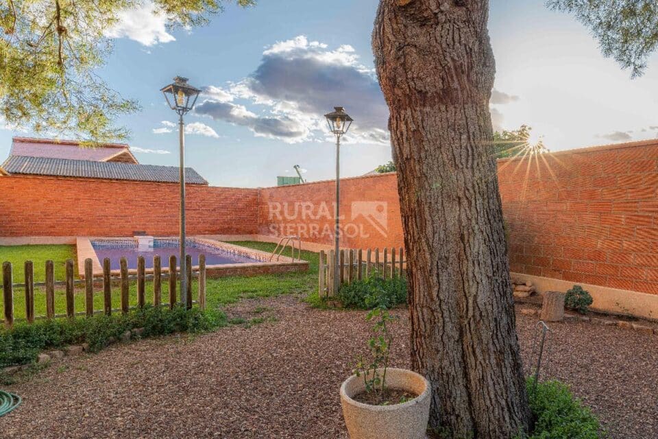 Maravillosa Casa Rural en Granátula de Caltrava, con piscina - Imagen 9