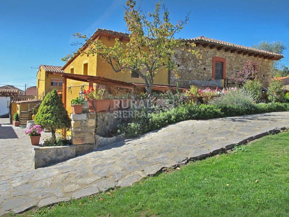 Ancestral Casa Rural en Robledo de Fenar, especial para grandes grupos - Imagen 2