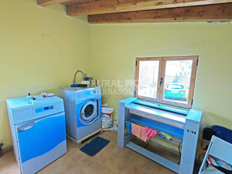 Espléndida Cabaña de Madera en Robledo de Fenar - Imagen 25