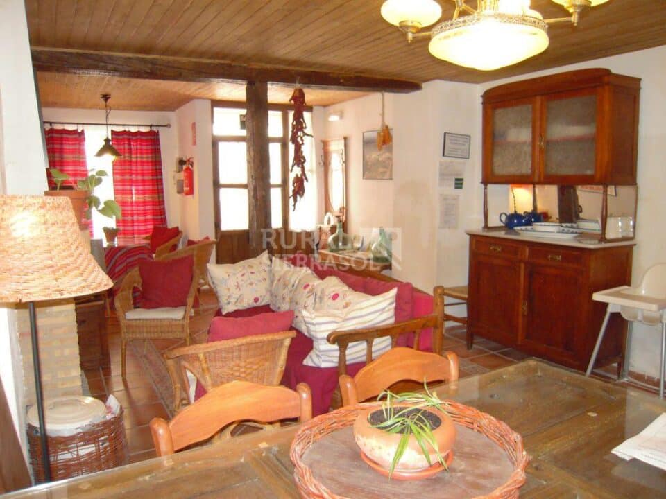 Casa Rural en Hornos de Segura, con chimenea y wifi - Imagen 12