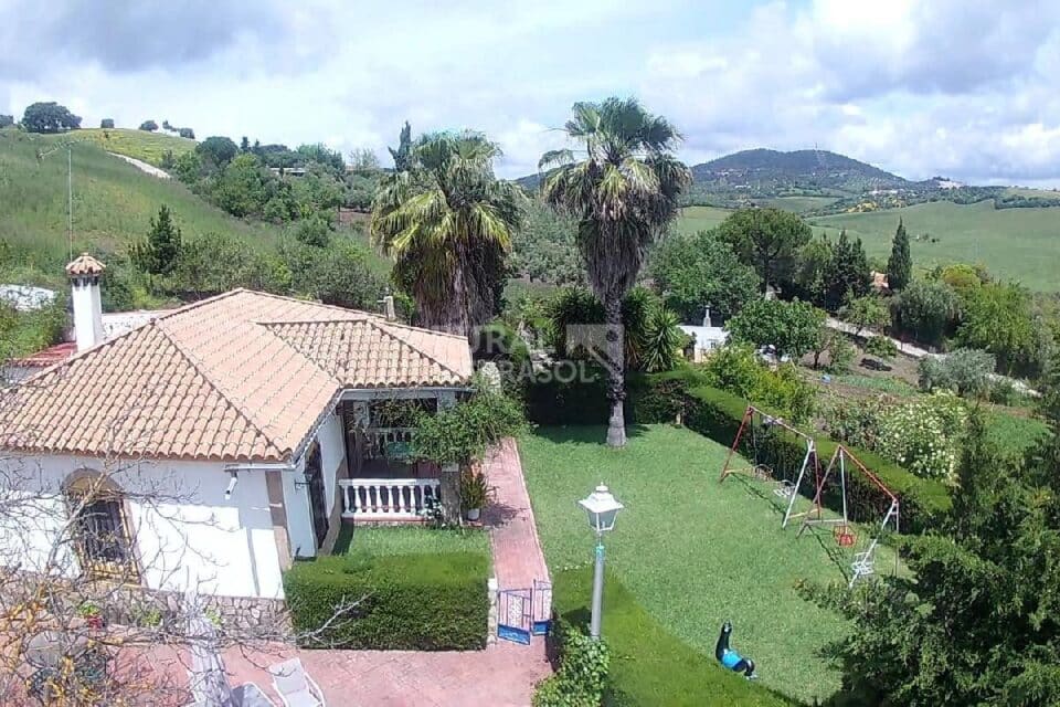 Casa Rural con amplios jardines y piscina, en la Sierra de Grazalema - Imagen 22
