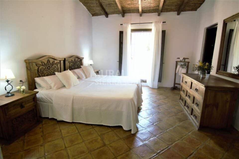 Maravillosa Casa Rural al sur del Torcal de Antequera, con piscina y barbacoa - Imagen 25